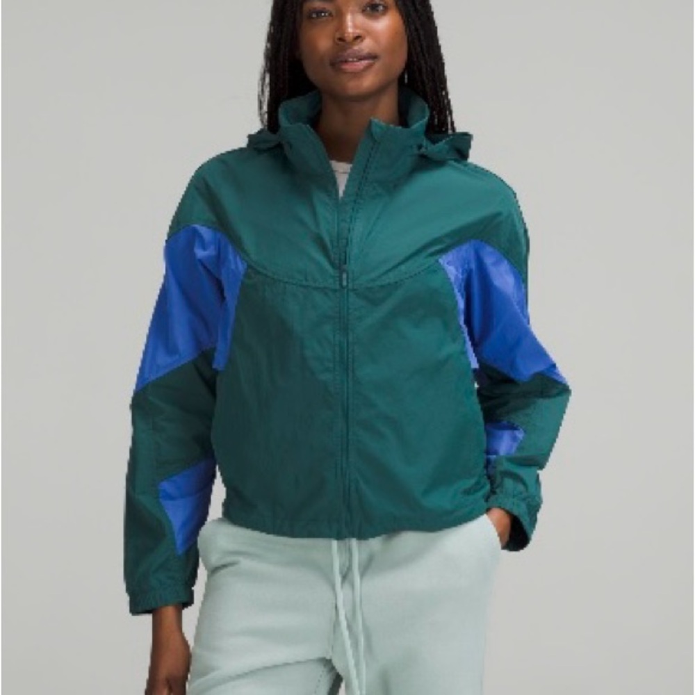 lululemon Evergreen Cropped Zip-Up Hoodie